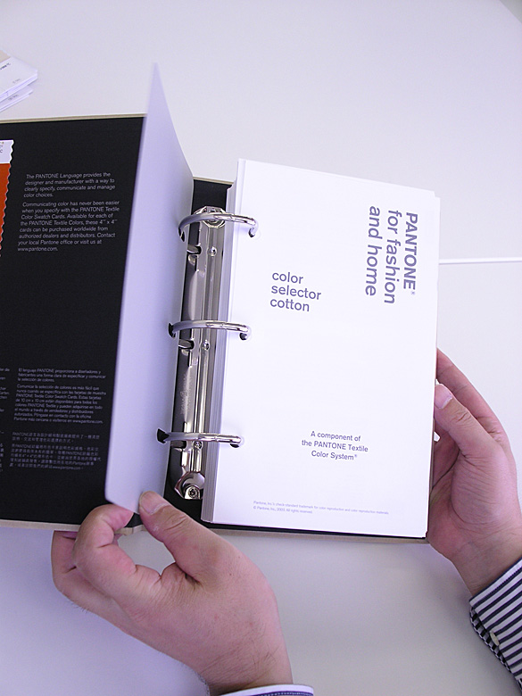 pantone_fh_selector-005.jpg