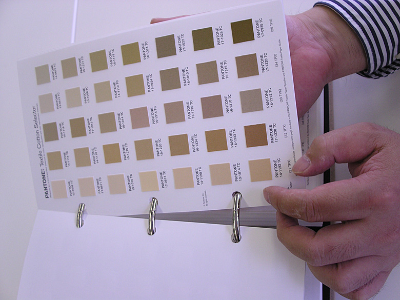 pantone_fh_selector-009.jpg