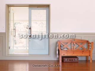 �C���e���A
