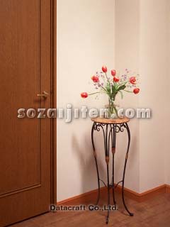 �C���e���A