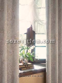 �C���e���A