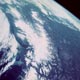 宇宙から見た地球（NASA提供）