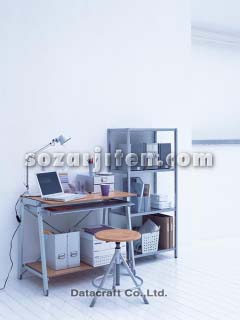 �C���e���A