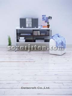 �C���e���A