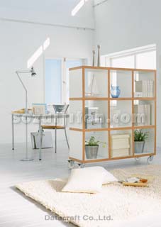 �C���e���A