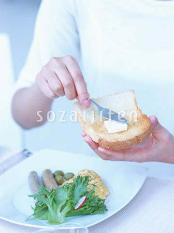 ���H