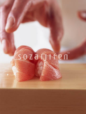 �ɂ�����i