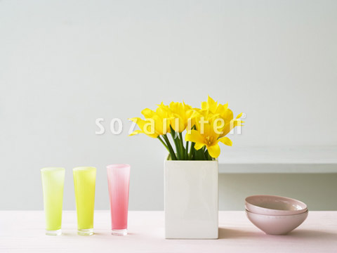 �C���e���A
