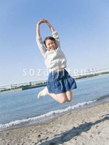 �W�����v���鏗��