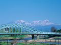 旭橋と大雪山
