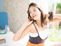 若い女性
