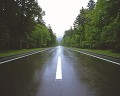 雨上りの道路