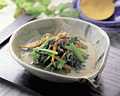 小松菜とひき肉のごま味噌煮