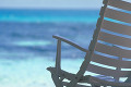 モルジブの海と椅子