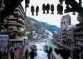 杖立温泉の紅葉橋（熊本県）