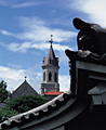 元町カトリック教会と東本願寺