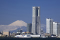 富士山とランドマークタワー