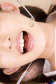 歯科診療を受ける女性の口元
