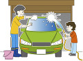 洗車をする親子