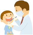 歯科検診を受ける男の子