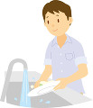 洗い物をする若い男性
