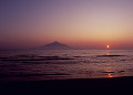 稚咲内海岸から夕景の利尻山