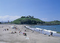 砂浜と蕪嶋神社　八戸市