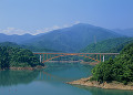 宮ヶ瀬湖と虹の大橋