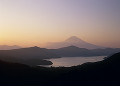 芦ノ湖と富士山の夕景