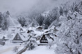 越中五箇山相倉合掌造り集落の雪景色