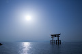 琵琶湖と白鬚神社の湖中大鳥居