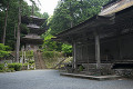 明通寺　本堂と三重塔