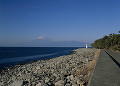 戸田灯台と富士山