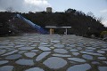 松山総合公園 広場と展望塔