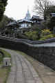 寺院と教会の見える風景