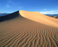北米 アメリカの砂漠 デスバレー ネバダ州 砂山 風紋 地平線