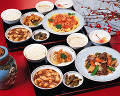 １００： 中華ランチ(イメージ) 牛肉の炒め物 麻婆豆腐 唐揚げ スープ 杏