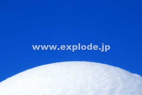 100�F���