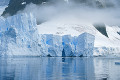 028：氷と雪の風景　南極　パラダイスベイ