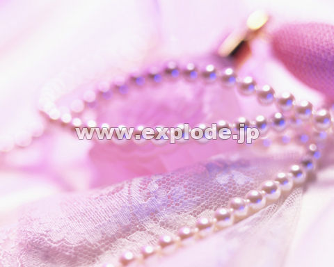 �l�b�N���X ���[�X