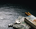 タバコ 鍵 ドル紙幣