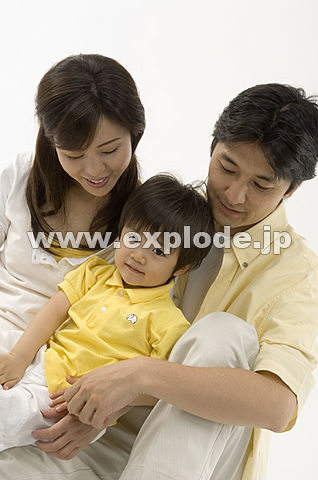 004�F3�l�Ƒ�