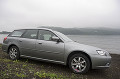 021：山梨県　山中湖　湖畔に停まっている自動車