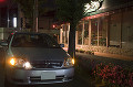 039：東京都　店の前に停まっている自動車