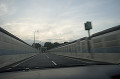 094：神奈川県　高速道路を走行する自動車