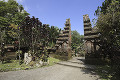 バトゥカウ寺院 割れ門