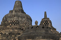 ボロブドゥール寺院 ストゥーパと仏像